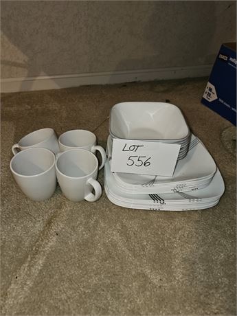 Corningware Plates & Bowls