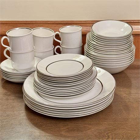 Salem Int'l Ironstone Silver Elegance 7-Piece Service for Six