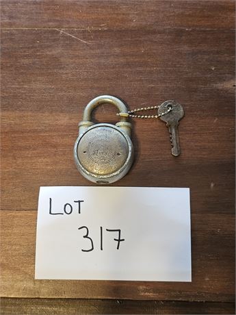 Vintage 7-11 Pad Lock with Key