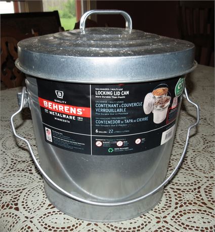 Behren's Metalware Locking Lid Can