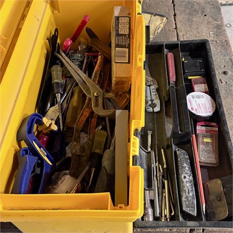 Rubbermaid Toolbox LOADED with Mixed Hand Tools & More