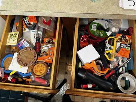 Junk Drawer(s) Clean Out