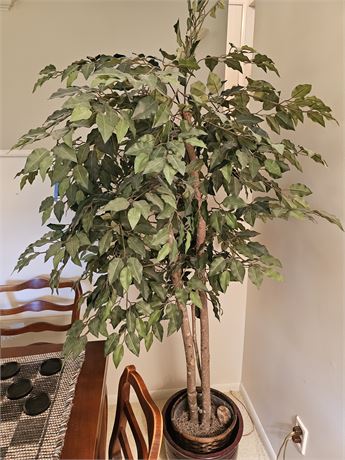 Faux Ficus Tree