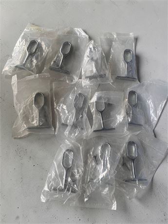 Lot of Chrome-Plated Zinc Alloy Center Supports For Oval Wardrobe Hanging Rails