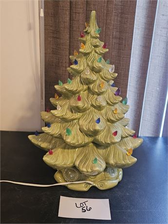 Ceramic Christmas Tree With Base