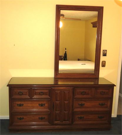 Drew Dresser With Mirror