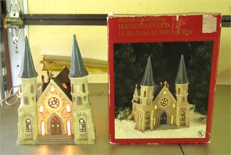 Dickens Collectibles Lighted Church