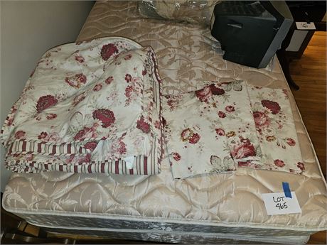 Burgundy Rose Comforter & Pillow