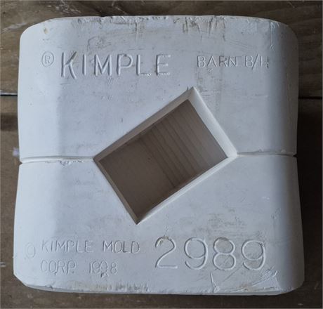 Kimple Barn Birdhouse