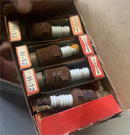 Champion H-12 Spark Plug Lot