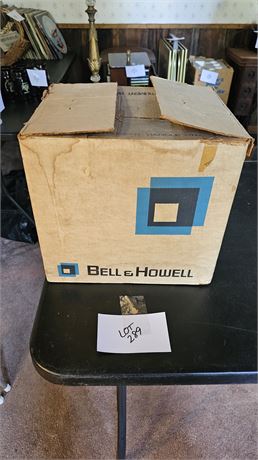 BELL & HOWELL AUTO LOAD MOVIE PROJECTOR MODEL 471Z