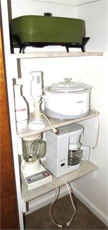 Assorted Kitchen Appliances