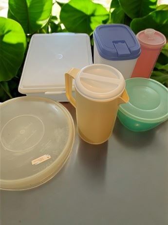 Kitchen Tupperware Storage Lot - Pitchers, Bowls, Cake Storage & More