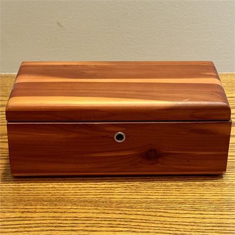 Lane Cedar Chest Salesman Sample Size Hinged Storage Box
