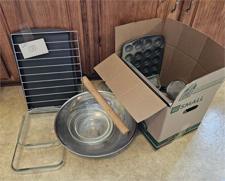 Mixed Baking Lot- Bowls, Muffin, Racks, Sheets & More