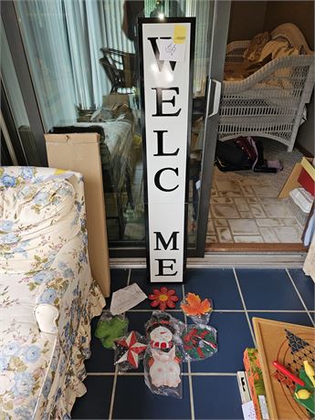 Large Metal Black & White Welcome Sign - Year Round Sign