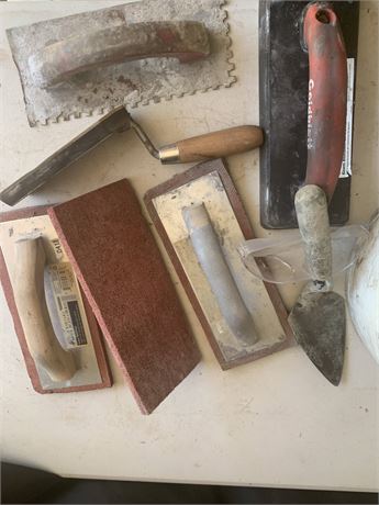 Misc Concrete Tools Lot