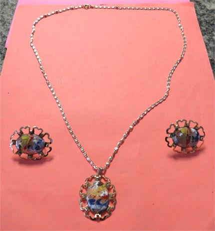 Vintage Gold Toned Enamel Pendant Necklace/Earring Set
