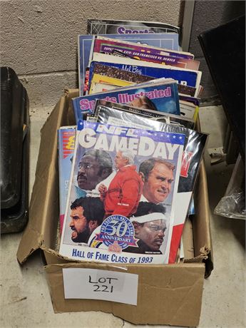 Mixed Magazines- Sports Illustrated, Game Day, Wrestling & More