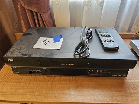 JVC VHS Player Model : HR-J692U