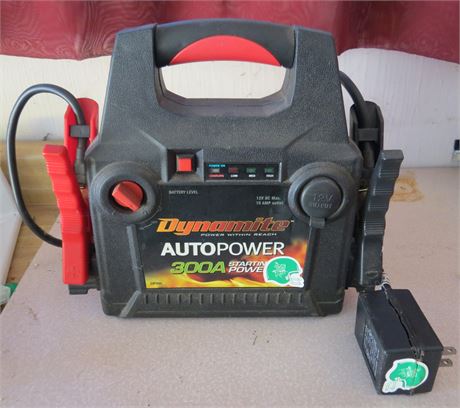 Dynamite Autopower Portable Jump Starter Battery Pack
