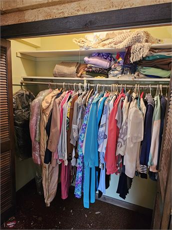 Large Vintage Clothes Closet Cleanout:Ladies Sweaters/Pants/Dresses & More