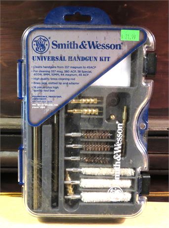Smith & Wesson Universal Handgun Kit