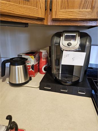 Keurig 2.0 Coffee Maker with Keurig Coffee Pot & Coffee Pods