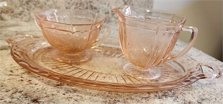 Indiana Glass Pink Creamer & Sugar Bowl w/ Platter