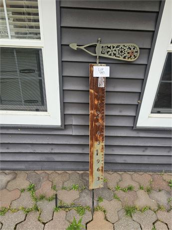 Metal Yard Art Wind Lolly Gag