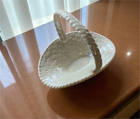 Atlantic Mold White Iridescent Ceramic Tray Basket W/Woven Pattern & Handle