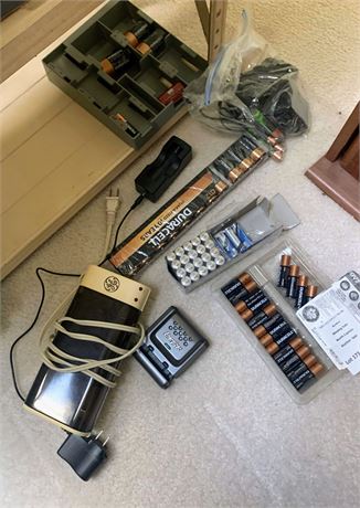 GE Rechargeable Battery Charger BC4B, Energizer NiMH Compact Battery Charger