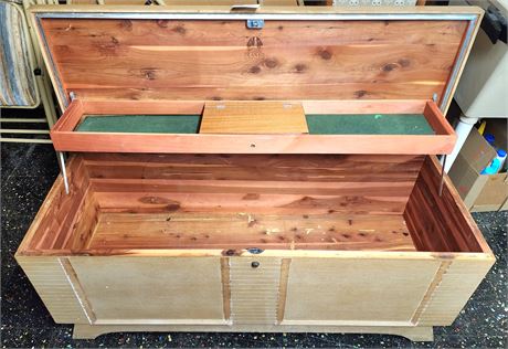 Lane Cedar Chest