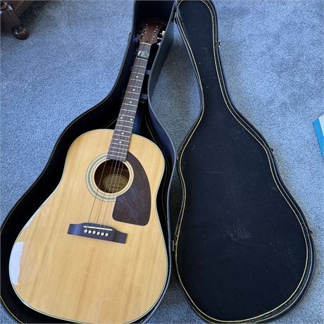 Epiphone AJ15 Acoustic Guitar and Case