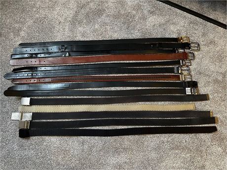 Mens Canvas and Leather Belts *many name brand items*