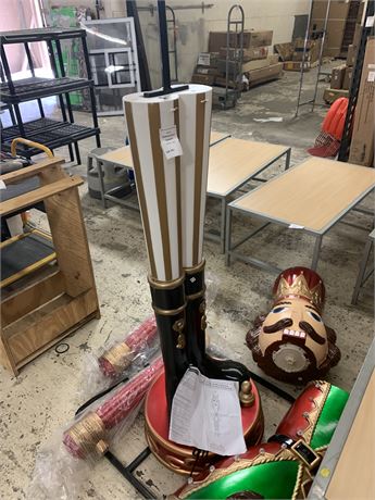9’ Plastic Nutcracker Musical & Lighted