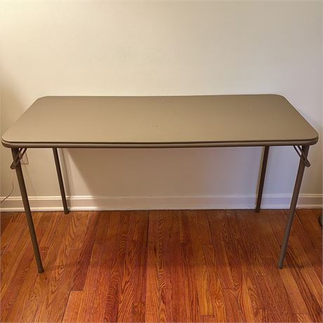4 FT Table with Folding Legs