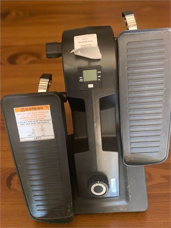 Cubii JR1 Compact Seated Under Desk Exercise Elliptical Machine