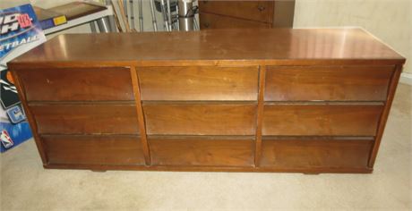 Johnson Carper Dresser