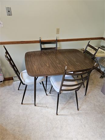 MCM Kitchen Table & 4 Chairs Metal & Vinyl