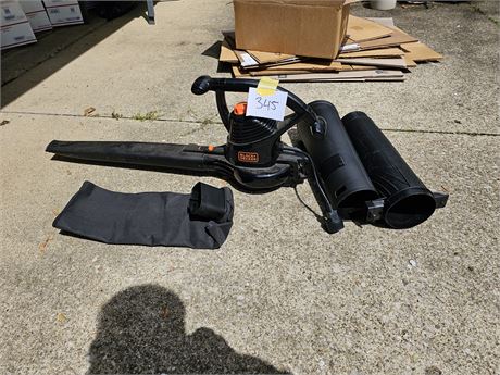 Black & Decker Electric Blower with Bag and Attachments