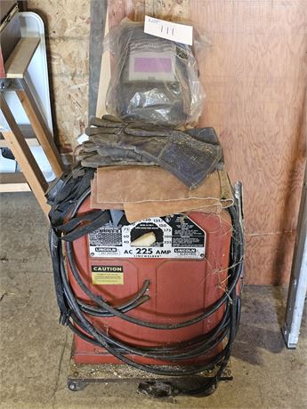Lincoln Arc Welder AC 225AMP & Accessories
