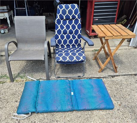 Patio Chairs & Folding Table