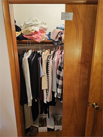 Closet Cleanout- Ladies Mixed Clothes & Shoes- Maker & Style Vary Size XS-SMALL