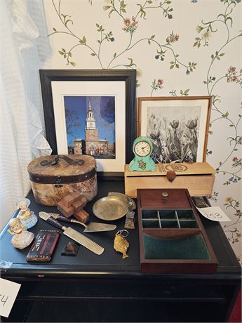 Mixed Decor Lot:Whiskey Box/Wall Art/Brass Change Holder/Clock & More