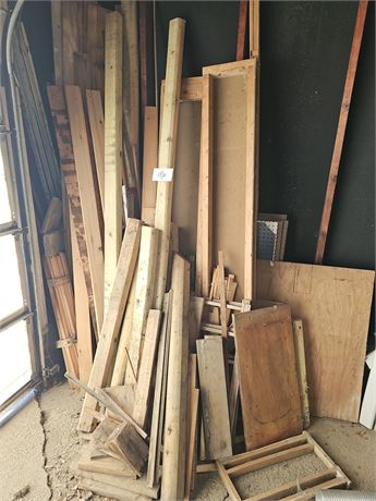 Mixed Project Wood Cleanout Large: Different Sizes And Types