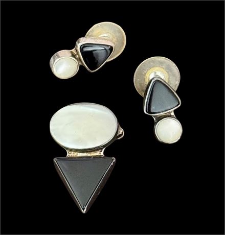Sterling Silver Mother of Pearl & Black Stone Brooch & Earrings Set