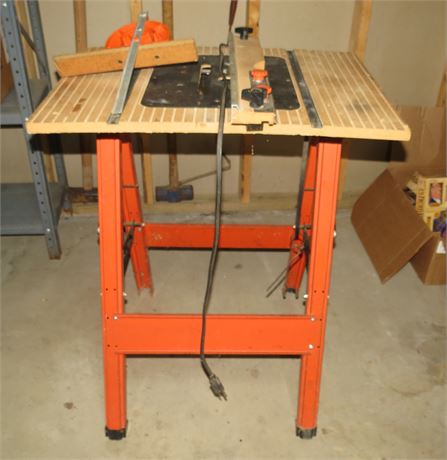 Folding Saw Table