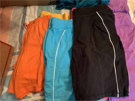 Women's Clothing Lot Athletic Bermuda Elastic Waisted Shorts T-Shirts and More