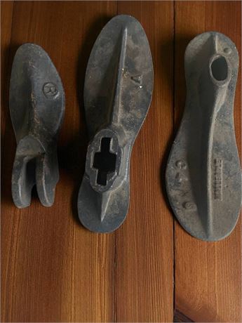 Vintage Cast Iron Metal Cobbler Shoe Form Lot of 3